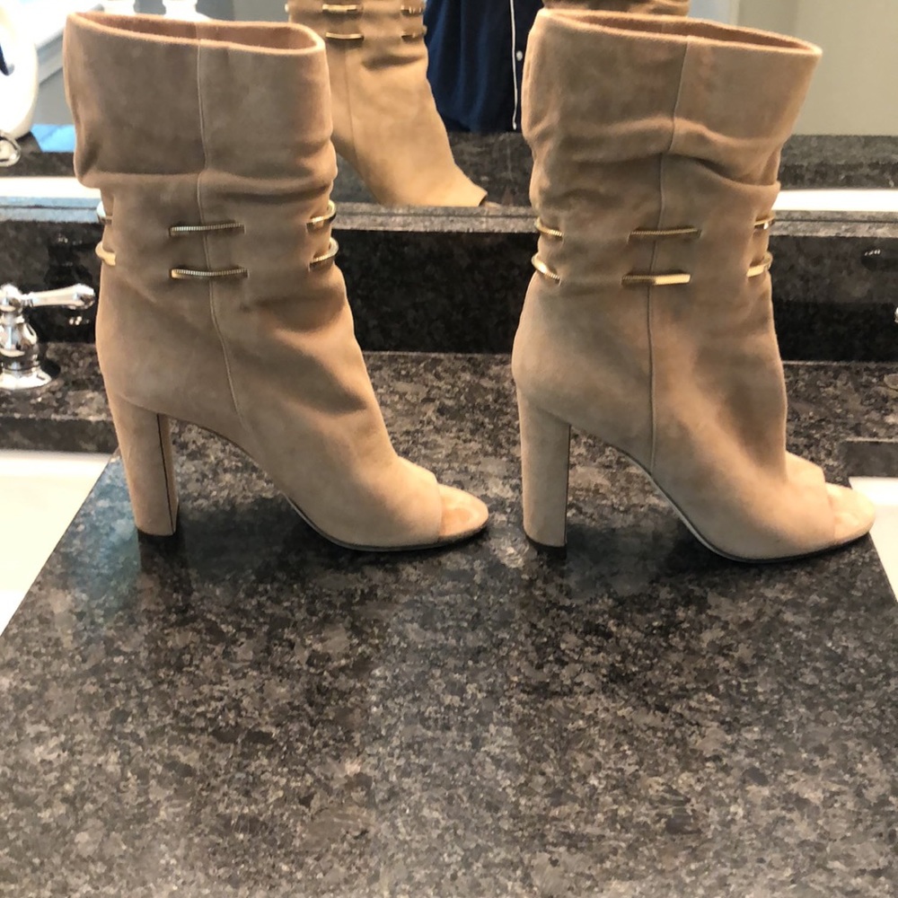 Jimmy Choo MySen 100 open toe suede booties in perfect pre owned condition siz39